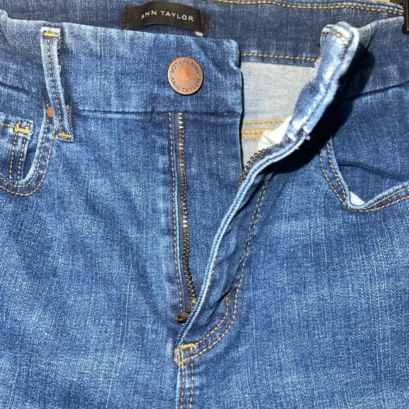 Ann Taylor straight crop Jeans - Picture 9 of 9